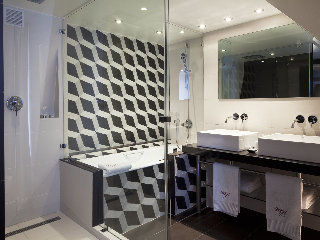 Bourgogne & Montana Hotel 4*